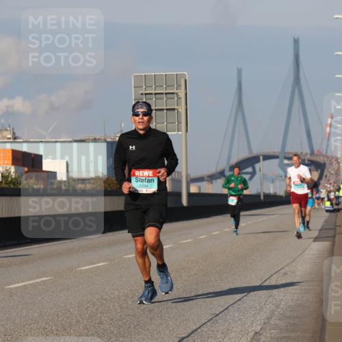 03.10.2025 - Köhlbrandbrückenlauf Luisa Fischer http://msf.ph/oto/8998901 03.10.2025 10:40:22 Position 3 1034 meine-sportfotos.de