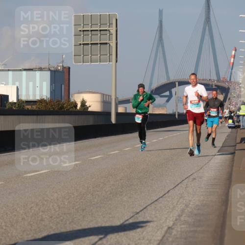 03.10.2025 - Köhlbrandbrückenlauf Luisa Fischer http://msf.ph/oto/8998926 03.10.2025 10:40:24 Position 3  meine-sportfotos.de