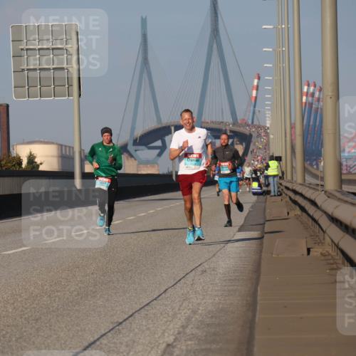 03.10.2025 - Köhlbrandbrückenlauf Luisa Fischer http://msf.ph/oto/8998933 03.10.2025 10:40:25 Position 3  meine-sportfotos.de
