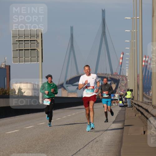 03.10.2025 - Köhlbrandbrückenlauf Luisa Fischer http://msf.ph/oto/8998945 03.10.2025 10:40:25 Position 3  meine-sportfotos.de