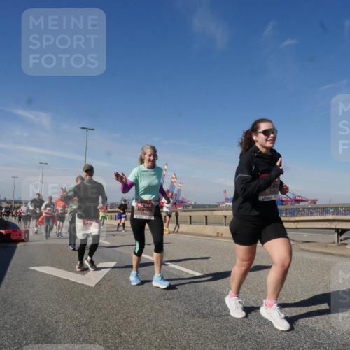 03.10.2025 - Köhlbrandbrückenlauf Matties Gatica Varas http://msf.ph/oto/8998960 03.10.2025 12:51:34 Position 2  meine-sportfotos.de