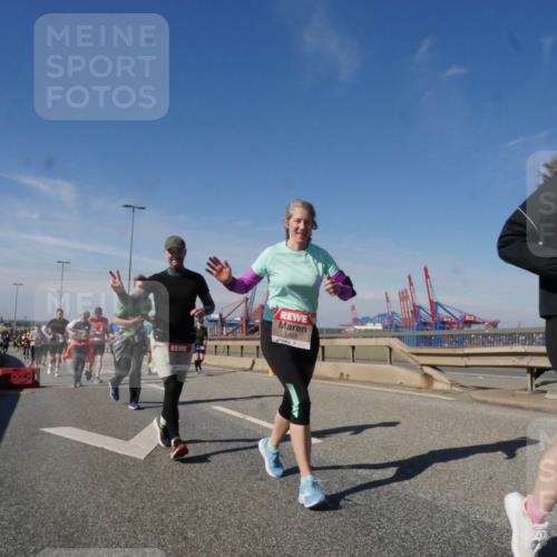 03.10.2025 - Köhlbrandbrückenlauf Matties Gatica Varas http://msf.ph/oto/8998965 03.10.2025 12:51:35 Position 2 5885, 4285 meine-sportfotos.de
