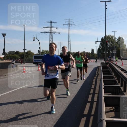 03.10.2025 - Köhlbrandbrückenlauf Julia Fischer http://msf.ph/oto/8998972 03.10.2025 12:09:47 Position 3 4033 meine-sportfotos.de
