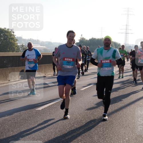 03.10.2025 - Köhlbrandbrückenlauf Fabian Wolf http://msf.ph/oto/8998976 03.10.2025 09:16:20 Position 3 1351, 2857, 6, 3806 meine-sportfotos.de