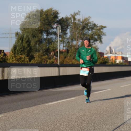 03.10.2025 - Köhlbrandbrückenlauf Luisa Fischer http://msf.ph/oto/8999027 03.10.2025 10:40:33 Position 3  meine-sportfotos.de