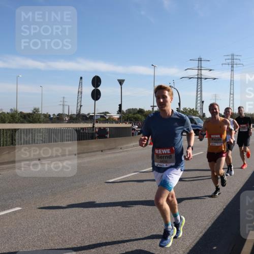 03.10.2025 - Köhlbrandbrückenlauf Julia Fischer http://msf.ph/oto/8999045 03.10.2025 12:10:11 Position 3 6638 meine-sportfotos.de