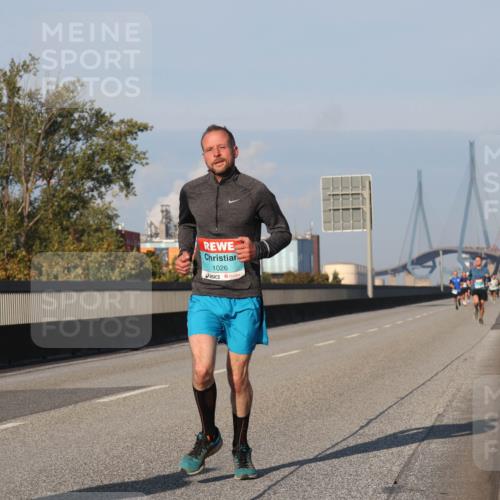 03.10.2025 - Köhlbrandbrückenlauf Luisa Fischer http://msf.ph/oto/8999055 03.10.2025 10:40:35 Position 3 1026 meine-sportfotos.de