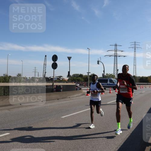 03.10.2025 - Köhlbrandbrückenlauf Julia Fischer http://msf.ph/oto/8999061 03.10.2025 12:10:21 Position 3  meine-sportfotos.de
