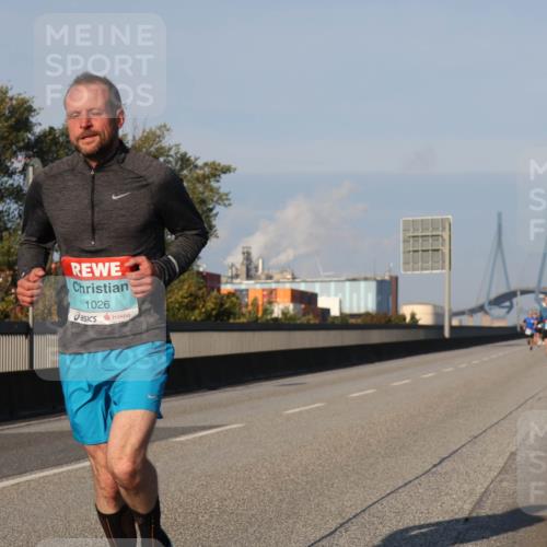 03.10.2025 - Köhlbrandbrückenlauf Luisa Fischer http://msf.ph/oto/8999071 03.10.2025 10:40:36 Position 3 1026 meine-sportfotos.de