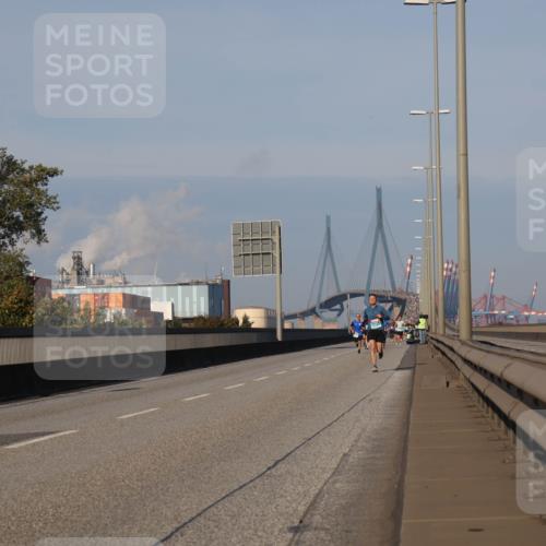 03.10.2025 - Köhlbrandbrückenlauf Luisa Fischer http://msf.ph/oto/8999080 03.10.2025 10:40:37 Position 3  meine-sportfotos.de