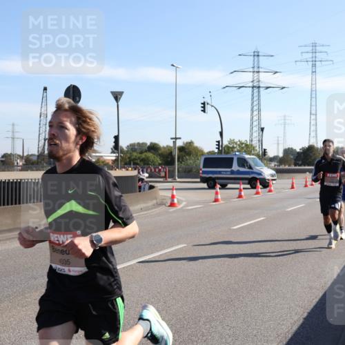 03.10.2025 - Köhlbrandbrückenlauf Julia Fischer http://msf.ph/oto/8999107 03.10.2025 12:10:48 Position 3 4035 meine-sportfotos.de