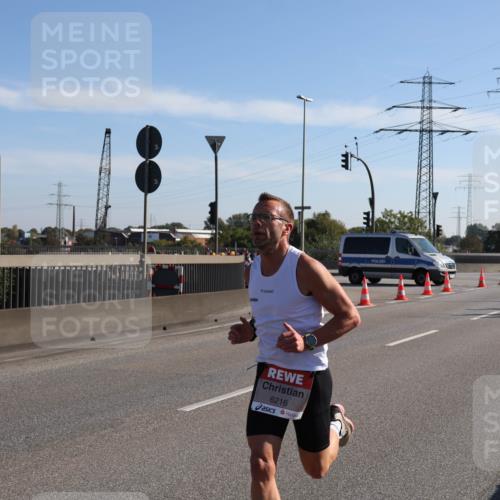 03.10.2025 - Köhlbrandbrückenlauf Julia Fischer http://msf.ph/oto/8999114 03.10.2025 12:10:55 Position 3 6216 meine-sportfotos.de