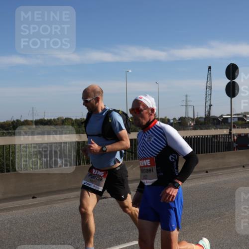 03.10.2025 - Köhlbrandbrückenlauf Julia Fischer http://msf.ph/oto/8999123 03.10.2025 12:11:00 Position 3 4017, 6552 meine-sportfotos.de