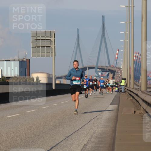 03.10.2025 - Köhlbrandbrückenlauf Luisa Fischer http://msf.ph/oto/8999125 03.10.2025 10:40:40 Position 3  meine-sportfotos.de