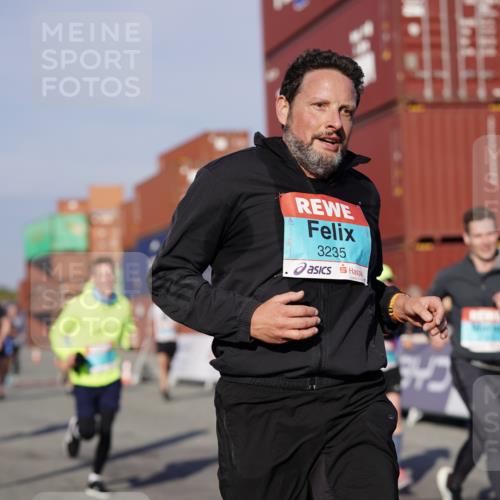03.10.2025 - Köhlbrandbrückenlauf Michael Burmester http://msf.ph/oto/8999164 03.10.2025 10:03:40 Ziel 1216, 1309, 1351, 1353, 2767, 3073, 3235, 3236, 3245, 3251, 3462, 3465, 3659, 3708, 3710, 3804, 3825 meine-sportfotos.de