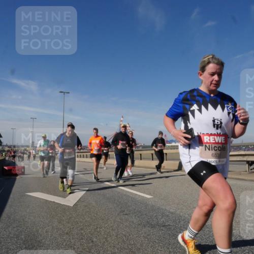 03.10.2025 - Köhlbrandbrückenlauf Matties Gatica Varas http://msf.ph/oto/8999173 03.10.2025 12:51:55 Position 2 6531 meine-sportfotos.de