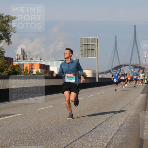 03.10.2025 - Köhlbrandbrückenlauf Luisa Fischer http://msf.ph/oto/8999176 03.10.2025 10:40:43 Position 3 3350 meine-sportfotos.de