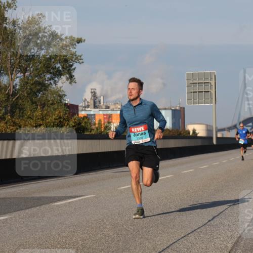 03.10.2025 - Köhlbrandbrückenlauf Luisa Fischer http://msf.ph/oto/8999186 03.10.2025 10:40:44 Position 3 3350 meine-sportfotos.de