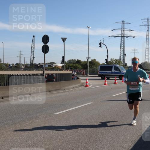 03.10.2025 - Köhlbrandbrückenlauf Julia Fischer http://msf.ph/oto/8999193 03.10.2025 12:11:29 Position 3 4155 meine-sportfotos.de