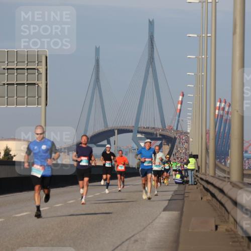 03.10.2025 - Köhlbrandbrückenlauf Luisa Fischer http://msf.ph/oto/8999207 03.10.2025 10:40:48 Position 3  meine-sportfotos.de