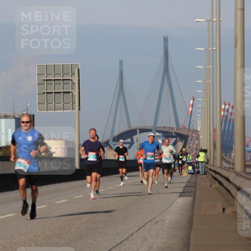 03.10.2025 - Köhlbrandbrückenlauf Luisa Fischer http://msf.ph/oto/8999244 03.10.2025 10:40:51 Position 3  meine-sportfotos.de