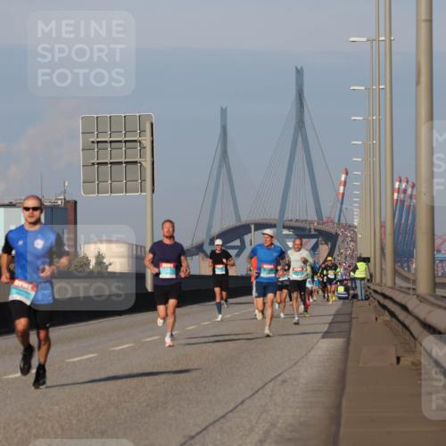 03.10.2025 - Köhlbrandbrückenlauf Luisa Fischer http://msf.ph/oto/8999252 03.10.2025 10:40:52 Position 3  meine-sportfotos.de