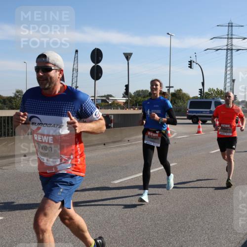 03.10.2025 - Köhlbrandbrückenlauf Julia Fischer http://msf.ph/oto/8999257 03.10.2025 12:11:41 Position 3 4023 meine-sportfotos.de