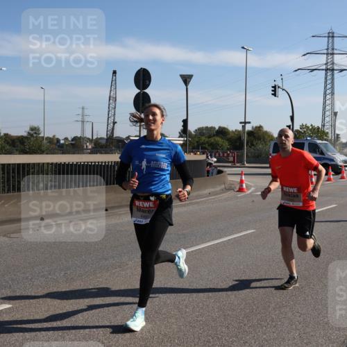 03.10.2025 - Köhlbrandbrückenlauf Julia Fischer http://msf.ph/oto/8999260 03.10.2025 12:11:41 Position 3 5765, 6480 meine-sportfotos.de