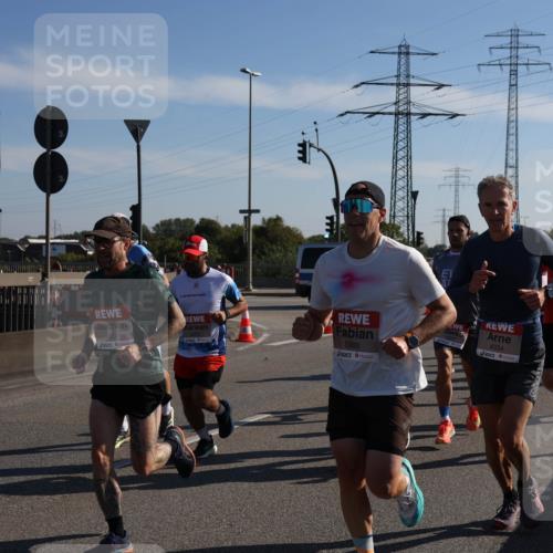 03.10.2025 - Köhlbrandbrückenlauf Julia Fischer http://msf.ph/oto/8999287 03.10.2025 12:11:52 Position 3 4001, 5966, 4034 meine-sportfotos.de