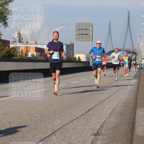 03.10.2025 - Köhlbrandbrückenlauf Luisa Fischer http://msf.ph/oto/8999316 03.10.2025 10:40:57 Position 3  meine-sportfotos.de