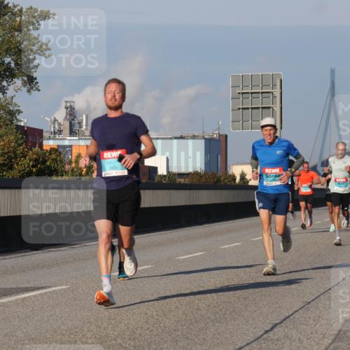 03.10.2025 - Köhlbrandbrückenlauf Luisa Fischer http://msf.ph/oto/8999328 03.10.2025 10:40:58 Position 3 3809 meine-sportfotos.de