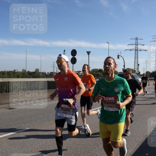 03.10.2025 - Köhlbrandbrückenlauf Julia Fischer http://msf.ph/oto/8999340 03.10.2025 12:12:03 Position 3 42, 195, 42, 192, 195, 4029, 4102 meine-sportfotos.de