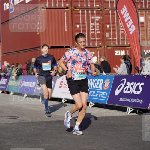 03.10.2025 - Köhlbrandbrückenlauf Michael Burmester http://msf.ph/oto/8999351 03.10.2025 10:03:51 Ziel 1039, 1216, 3138, 3462, 3465, 3821 meine-sportfotos.de