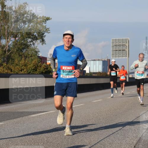 03.10.2025 - Köhlbrandbrückenlauf Luisa Fischer http://msf.ph/oto/8999370 03.10.2025 10:41:01 Position 3 2722, 3248, 1577 meine-sportfotos.de