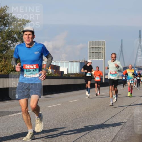 03.10.2025 - Köhlbrandbrückenlauf Luisa Fischer http://msf.ph/oto/8999373 03.10.2025 10:41:01 Position 3 3248 meine-sportfotos.de