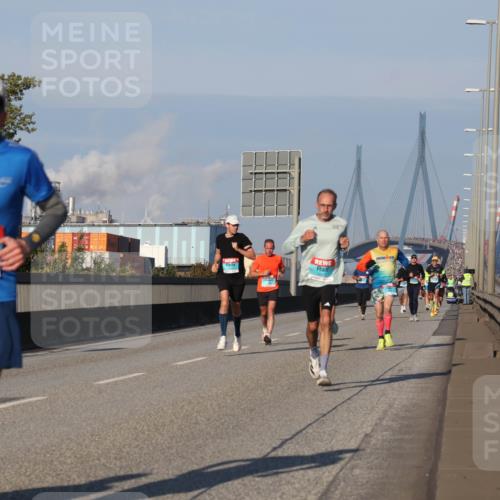 03.10.2025 - Köhlbrandbrückenlauf Luisa Fischer http://msf.ph/oto/8999374 03.10.2025 10:41:01 Position 3  meine-sportfotos.de