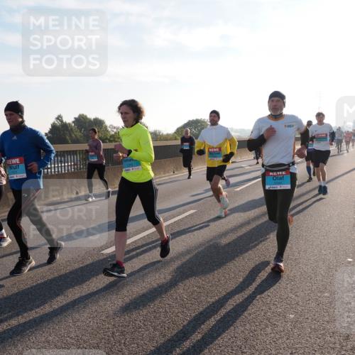 03.10.2025 - Köhlbrandbrückenlauf Fabian Wolf http://msf.ph/oto/8999376 03.10.2025 09:16:38 Position 3 1370, 1312, 3344 meine-sportfotos.de