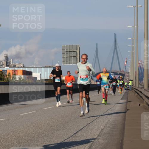 03.10.2025 - Köhlbrandbrückenlauf Luisa Fischer http://msf.ph/oto/8999380 03.10.2025 10:41:02 Position 3  meine-sportfotos.de