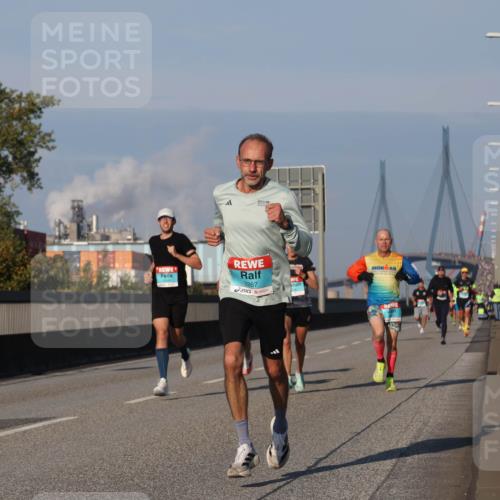 03.10.2025 - Köhlbrandbrückenlauf Luisa Fischer http://msf.ph/oto/8999415 03.10.2025 10:41:04 Position 3 3267 meine-sportfotos.de