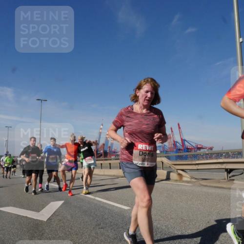 03.10.2025 - Köhlbrandbrückenlauf Matties Gatica Varas http://msf.ph/oto/8999425 03.10.2025 12:52:18 Position 2 5167, 5543 meine-sportfotos.de