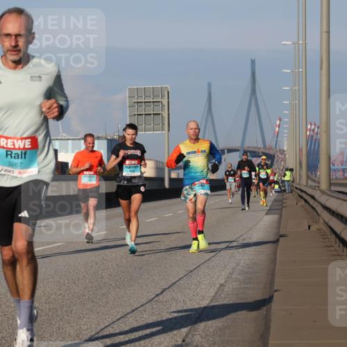 03.10.2025 - Köhlbrandbrückenlauf Luisa Fischer http://msf.ph/oto/8999430 03.10.2025 10:41:05 Position 3 3267 meine-sportfotos.de