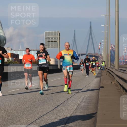 03.10.2025 - Köhlbrandbrückenlauf Luisa Fischer http://msf.ph/oto/8999435 03.10.2025 10:41:05 Position 3 3267 meine-sportfotos.de