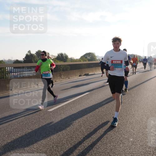 03.10.2025 - Köhlbrandbrückenlauf Fabian Wolf http://msf.ph/oto/8999446 03.10.2025 09:16:39 Position 3 3111 meine-sportfotos.de