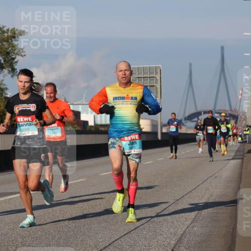 03.10.2025 - Köhlbrandbrückenlauf Luisa Fischer http://msf.ph/oto/8999462 03.10.2025 10:41:07 Position 3 3008, 1012, 2, 1128, 262, 3610 meine-sportfotos.de