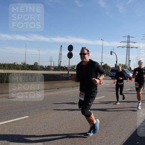 03.10.2025 - Köhlbrandbrückenlauf Julia Fischer http://msf.ph/oto/8999466 03.10.2025 12:12:32 Position 3  meine-sportfotos.de