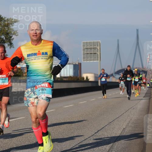 03.10.2025 - Köhlbrandbrückenlauf Luisa Fischer http://msf.ph/oto/8999476 03.10.2025 10:41:08 Position 3 2, 4, 112, 26, 2, 1012, 3610 meine-sportfotos.de