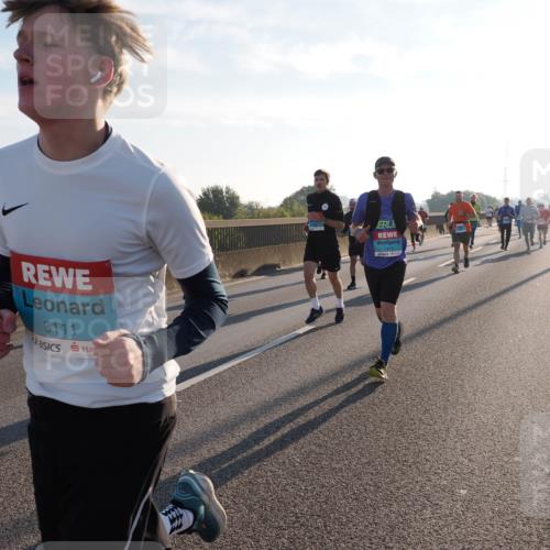 03.10.2025 - Köhlbrandbrückenlauf Fabian Wolf http://msf.ph/oto/8999480 03.10.2025 09:16:40 Position 3 3111, 1415 meine-sportfotos.de