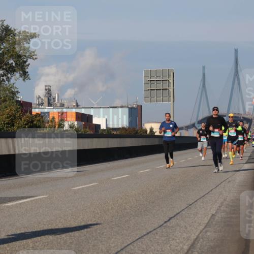 03.10.2025 - Köhlbrandbrückenlauf Luisa Fischer http://msf.ph/oto/8999495 03.10.2025 10:41:09 Position 3  meine-sportfotos.de