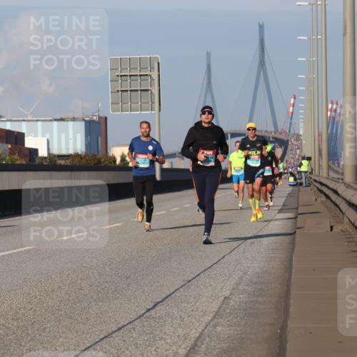 03.10.2025 - Köhlbrandbrückenlauf Luisa Fischer http://msf.ph/oto/8999517 03.10.2025 10:41:11 Position 3  meine-sportfotos.de