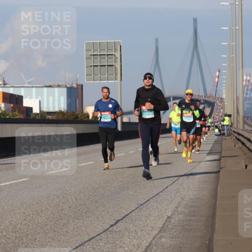 03.10.2025 - Köhlbrandbrückenlauf Luisa Fischer http://msf.ph/oto/8999523 03.10.2025 10:41:11 Position 3 1019 meine-sportfotos.de